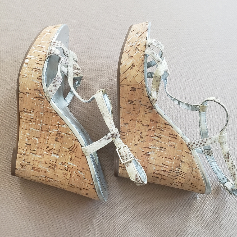 Guess wedge shoes